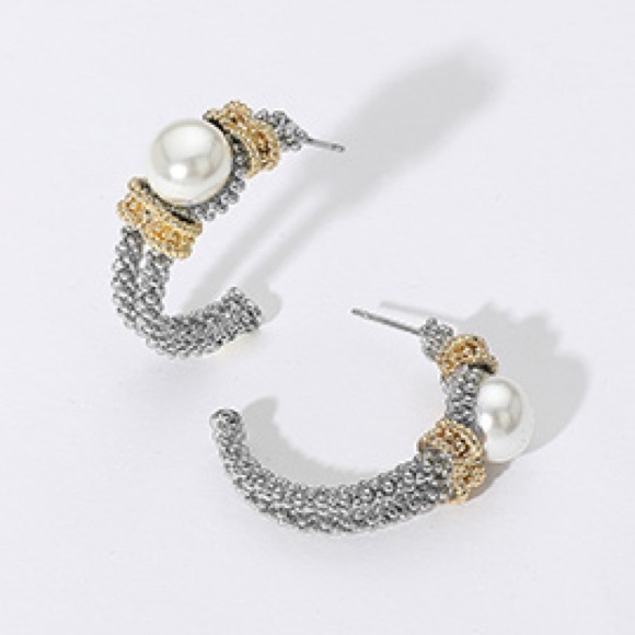 Two Tone Silver Braided Pearl Cuff - Picture 3 of 3